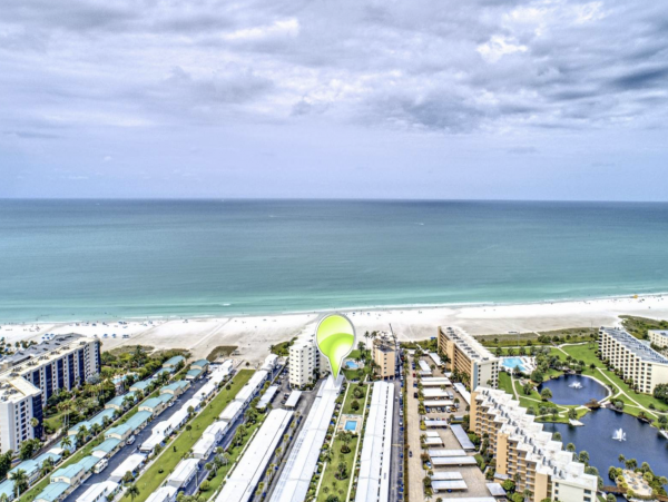 On Beach Siesta Key Vacation Condo Two Bedrolom Sleeps 8